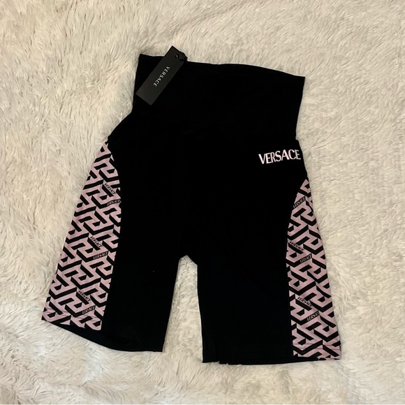 NWT Versace Greca Signature Accent Gym Shorts - Picture 5 of 8